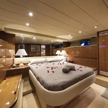 Tekne Holidays Boat *