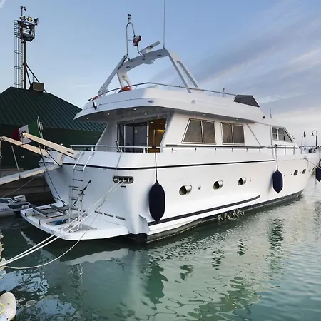 Holidays Boat Tekne Poreč